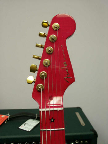 dream-strat-headstock